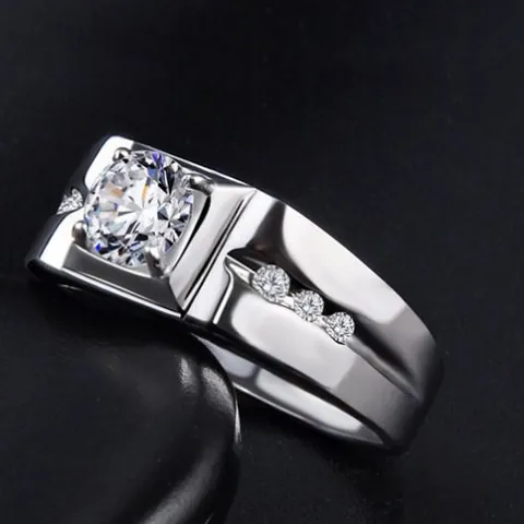 Mua Nhẫn Kim Cương Nam Giá Rẻ: Phân Khúc Giá, Loại Kim Cương Và Nơi Bán Uy Tín