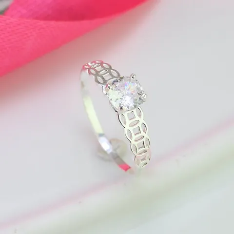 Giá Nhẫn Kim Tiền Bạc Bao Nhiêu Theo Từng Loại Và Size Hiện Nay