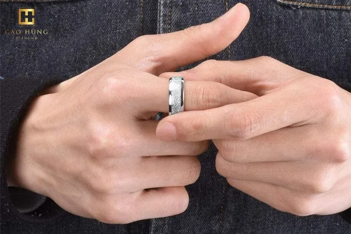 Có Những Mẫu Nhẫn Nam Vàng 18k Giá 2 Triệu Nào Và Nên Mua Ở Đâu?