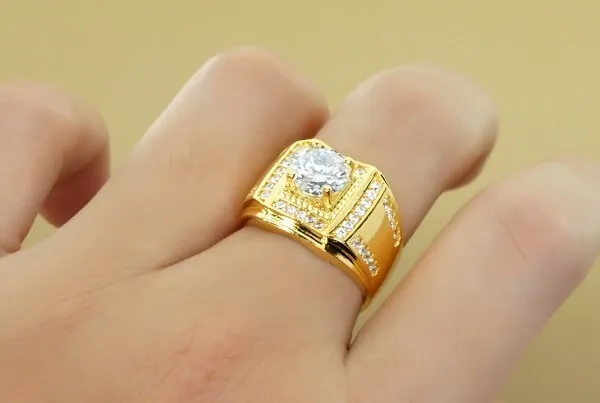 Tổng Hợp Nhẫn Nam Vàng 18k Tầm Giá 5 Triệu Cho Quý Ông Muốn Mua Trang Sức Vừa Túi Tiền