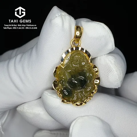 Giải Mã Ý Nghĩa Của Mặt Dây Chuyền: Từ Biểu Tượng Phong Thủy Đến Thông Điệp Quà Tặng Ý Nghĩa